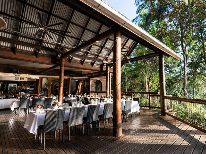 secretsonthelake_weddings_deck002