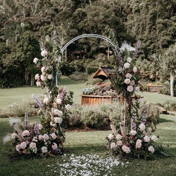 secretsonthelake_weddings_gardens